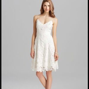 Vera Wang White Floral Lace Wedding Dress